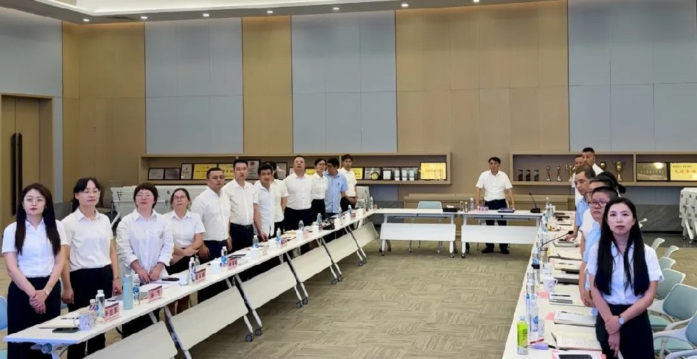 尊龙凯时（Z6）中国科技有限公司-官方网站
集团2024年半年度管理会议顺利召开